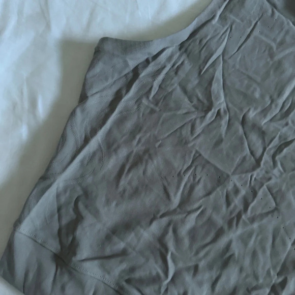 🆕🩶 Lululemon SenseKnit Running Tank - Rhino Grey - Picture 3 of 13